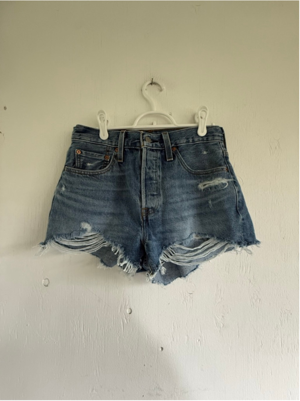 Levi’s 501 Original High Rise Cutoff Shorts - Size 27